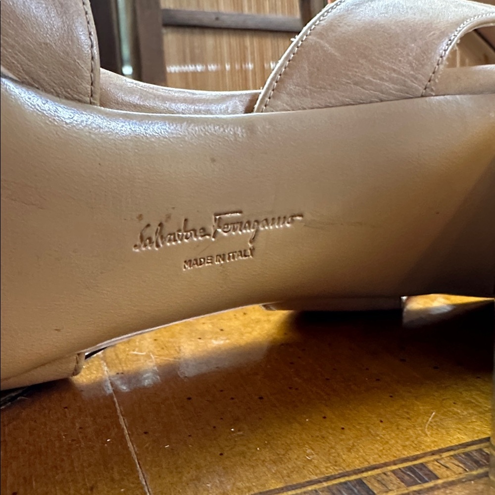 Salvatore Ferragamo Gold Block Heel Leather Sandals - Picture 4 of 5